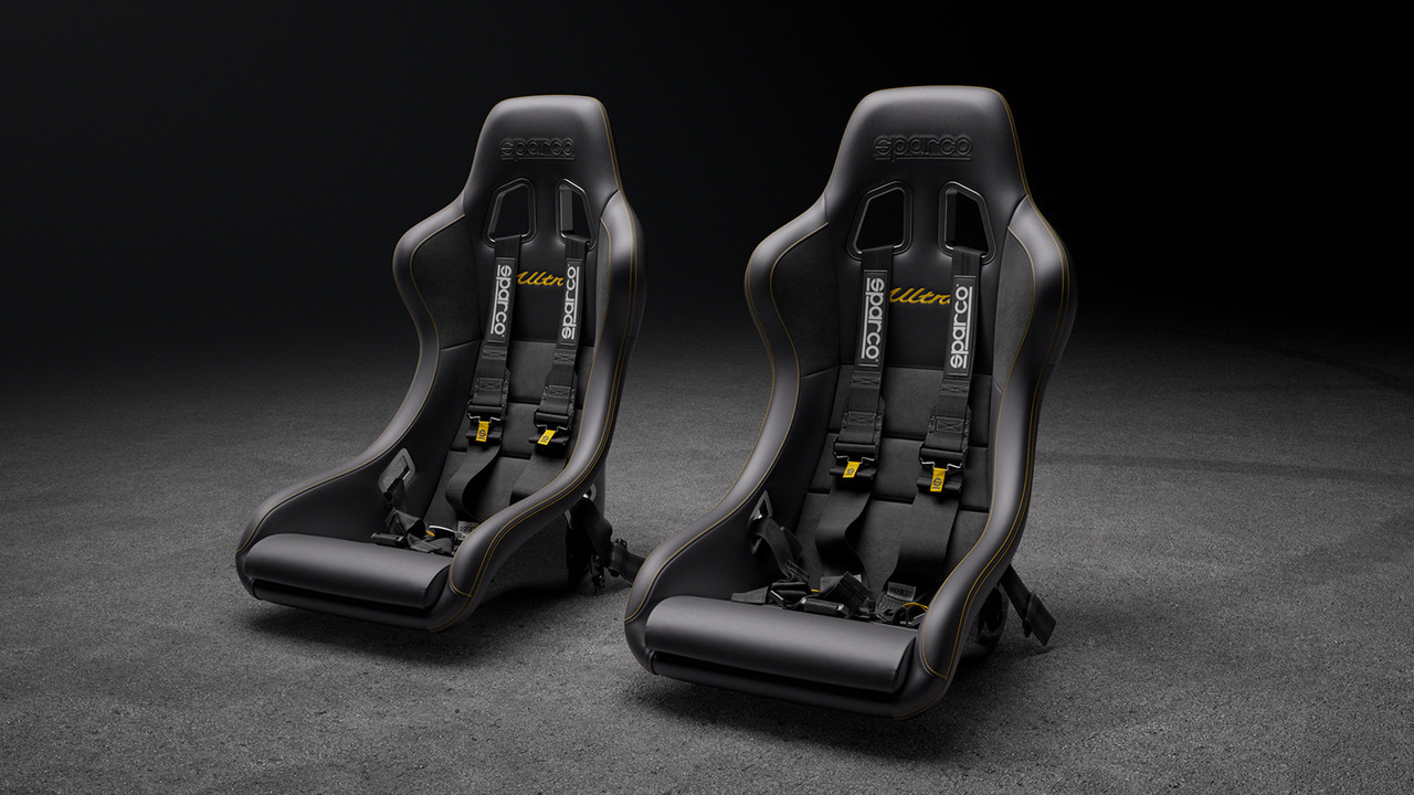 Sparco QRT Performance Carbon SU7 Ultra Sparco QRT Performance Carbon Xiaomi SU7 Ultra